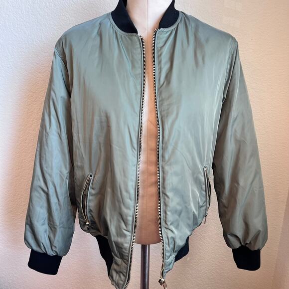 Forever 21 Olive green Leopard Bomber Jacket Womens Small NEW lightweight - Picture 1 of 8
